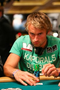 Petter Northug er i Las Vegas sammen med Adressavisen. Han spiller på alt fra spilleautomater til blackjack og poker.